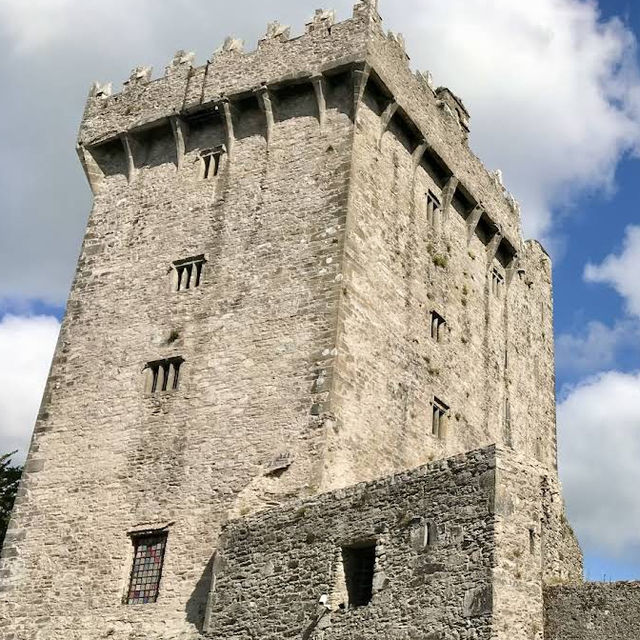 Blarney Castle & Gardens – Ireland’s Storied Fortress of Eloquent Legends