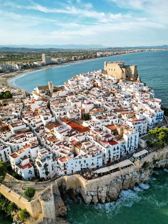 Perched on the Sea: The Castle of Peñíscola ✨