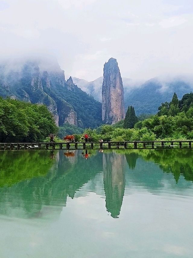 我終於看到了仙境～縉云仙都朱潭山