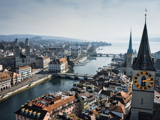 Zurich เมืองใหญ่ที่มีหัวใจศิลป์