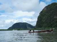 ไปนั่งเรือเที่ยวเกาะที่พังงากัน
