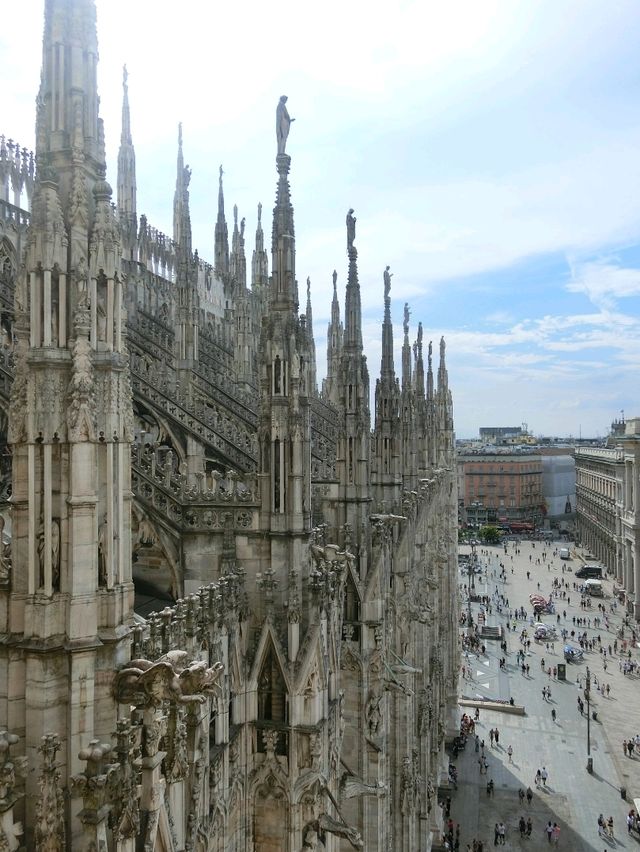【ミラノ🇮🇹イタリア】壮大！ミラノ大聖堂