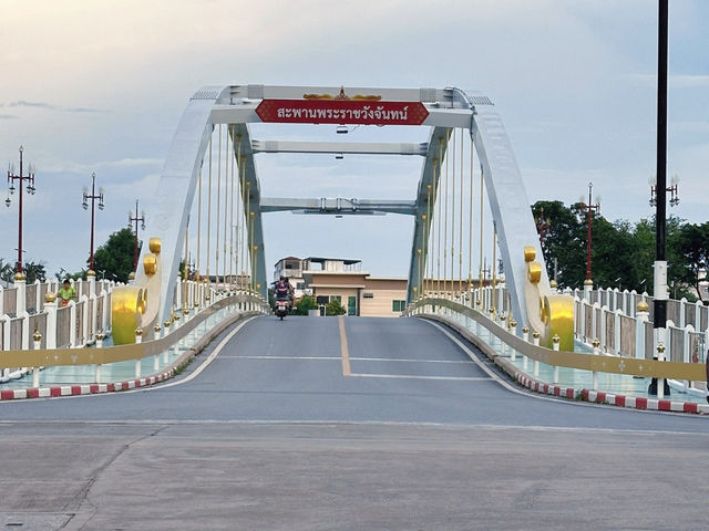 เดินชิลๆ ริมแม่น้ำน่าน เมืองพิษณุโลก