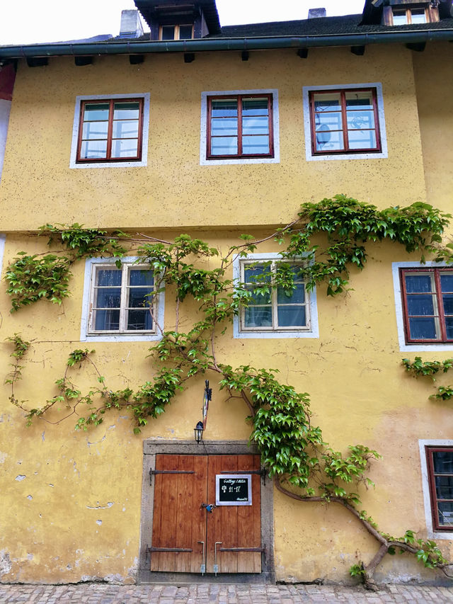 Pension Na Kovárně – A Cozy Riverside Escape in Český Krumlov ✨
