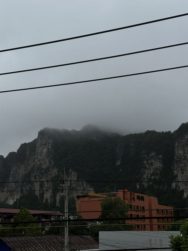 ชวนเที่ยว: หาดอ่าวนาง (Ao Nang Beach) ชวนเที่ยว: หาดอ่าวนาง (Ao Nang Beach)