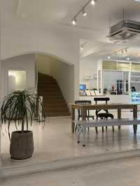 The Coziest Bakery Vibes at Cafe Honest, Phnom Penh 🍰✨