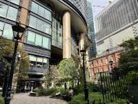 A Gentle Pause at Marunouchi Brick Square 🌿