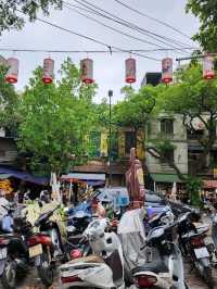 Train Street Treats🍰