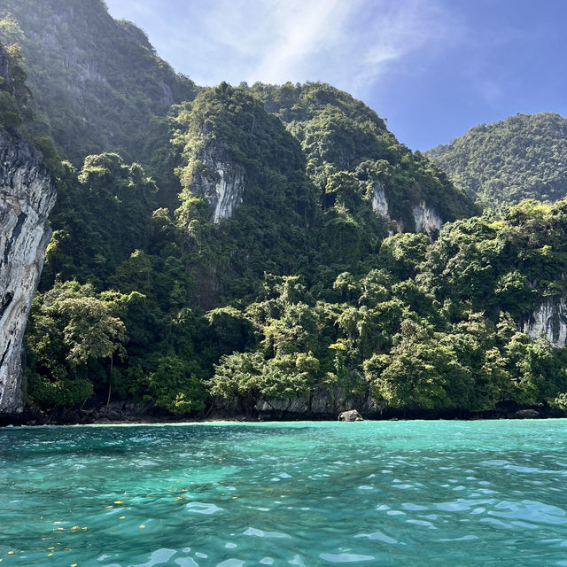 Острова ПхиПхи, Пхи-Пхи- ле, Майя Бэй Острова ПхиПхи, Пхи-Пхи- ле, Майя Бэй