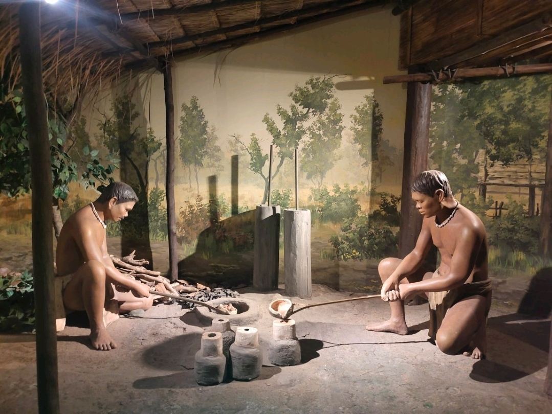 タイバンチェンの発掘陶器 タイの世界遺産、バンチェン土器 | Trip.com Nong Han