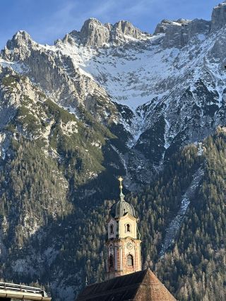 Mittenwald: a Fairytale Alpine Village in Bavaria 🇩🇪🎻🏔️✨