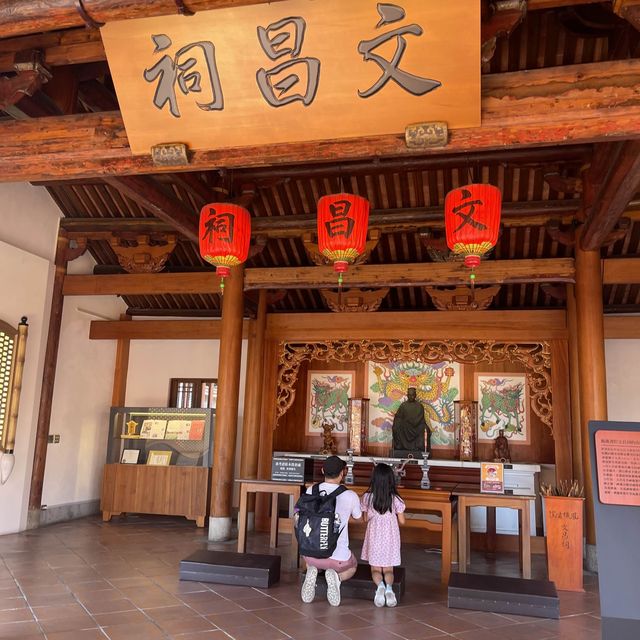 一秒穿越時空回到清朝科舉時代有趣的高雄鳳儀書院