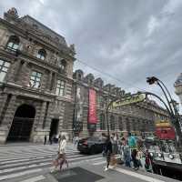 An enjoyable afternoon in Paris!