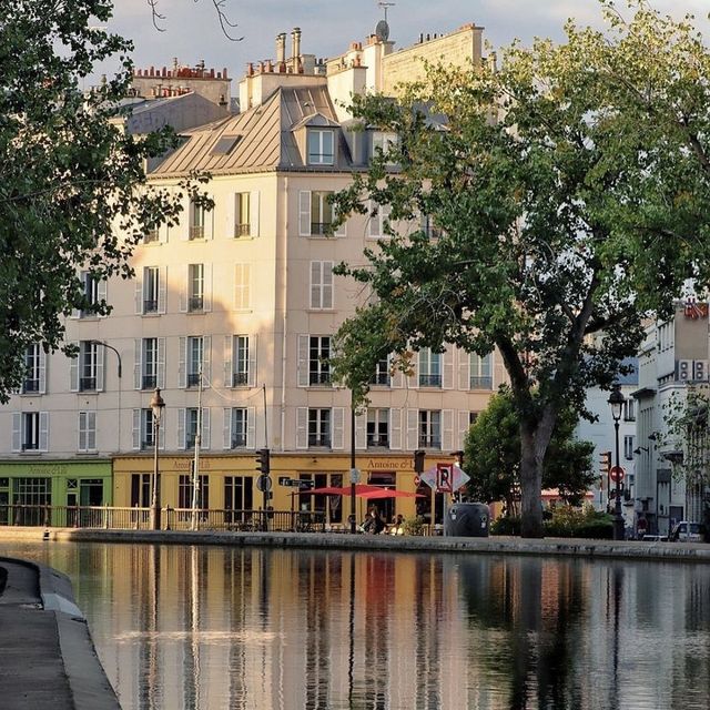 Exploring the Seine's Enchanting Banks