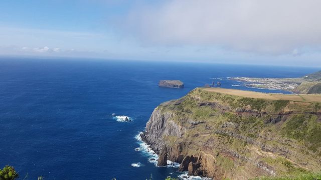 Tranquil Oasis - The Azores Archipelago 🌋🇵🇹