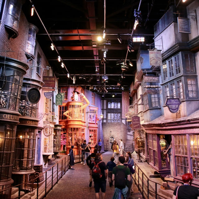 Warner Bros Studio Tour London - The Making of Harry Potter