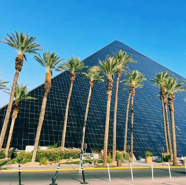 Review of Luxor Hotel & Casino