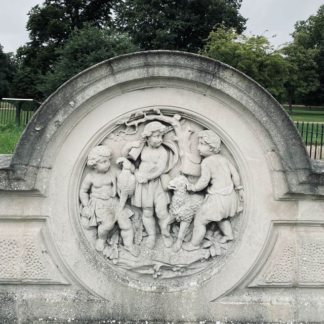 A Day in Hyde Park: London’s Urban Oasis
