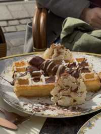 Waffle Ecstasy in Ghent - Bueno & Blueberries 