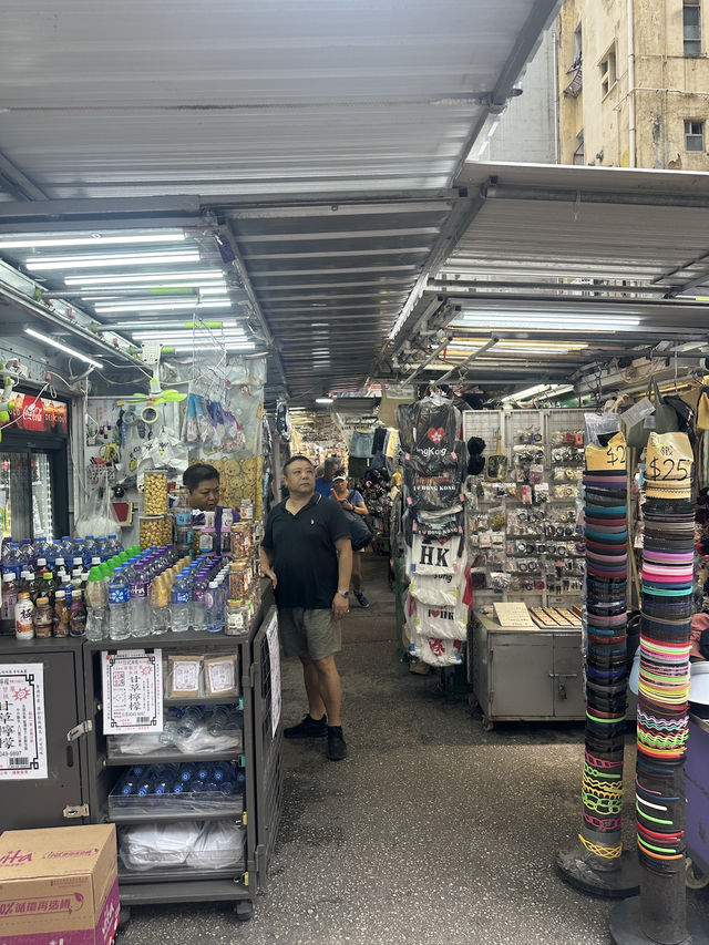 Causeway Bay, Hong Kong’s Ultimate Shopping Destination 💴 🛍️ 🏬 