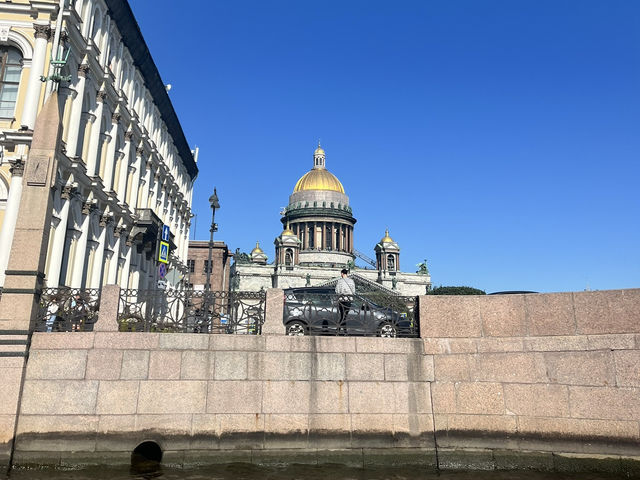Afternoon Boat Trip Across the Channels in Saint Petersburg