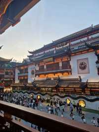 Have you experienced the calm of Yu Garden yet? 🌸🎐🎋