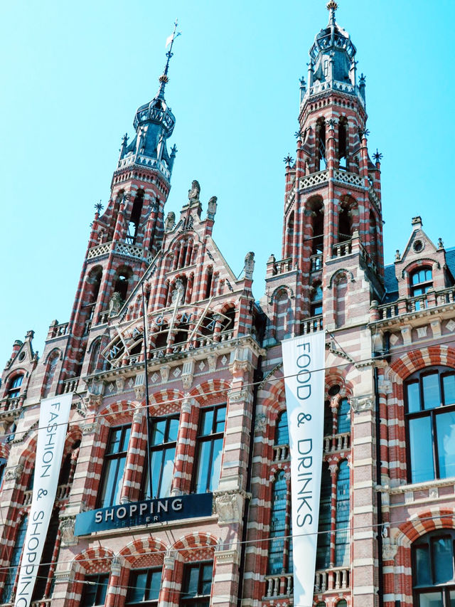 🎒 Backpacker Essentials for Amsterdam — Travel Smart & Save Big!