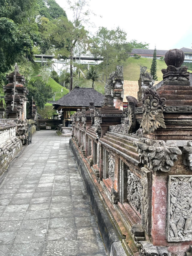 🚗 Ride-Sharing in Bali: The Backpacker’s Secret to Island Freedom 🌊✨