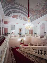  Bolshoi Theatre, Moscow – Icon of Russian Culture
