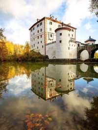 🏰✨“Timeless Elegance: My Enchanting Visit to Snežnik Castle”✨🌲
