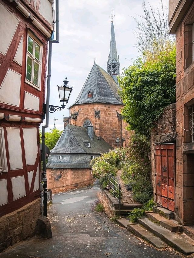 🏰📚 “Where Fairytales Began: A Timeless Day in Marburg” 🇩🇪
