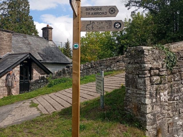 A walk to the summit of Tor y Foel starting in Talybont on Usk