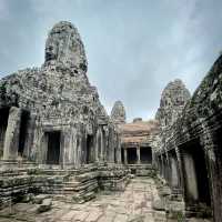 Самостоятельно в поисках сокровищ Ангкора.