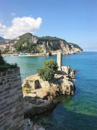 🍁 Direkli Kaya – Cliffside Adventure 🏞️🪨