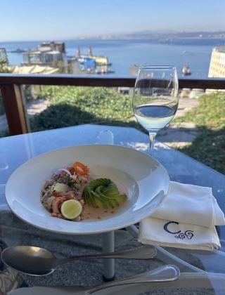 Restaurant La Concepción Valparaíso: Bay Views and Exquisite Seafood