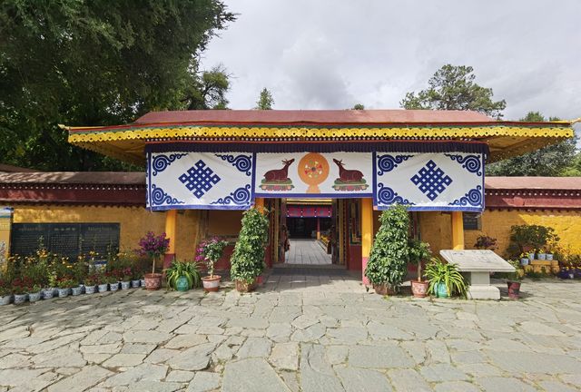 達賴喇嘛的夏宮，藏版的避暑山莊