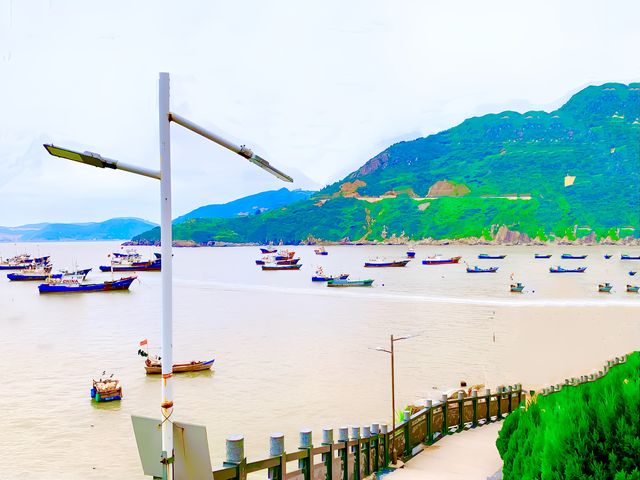 溫州炎亭的金沙灘，七彩小鎮的海邊，讓我們共赴山海