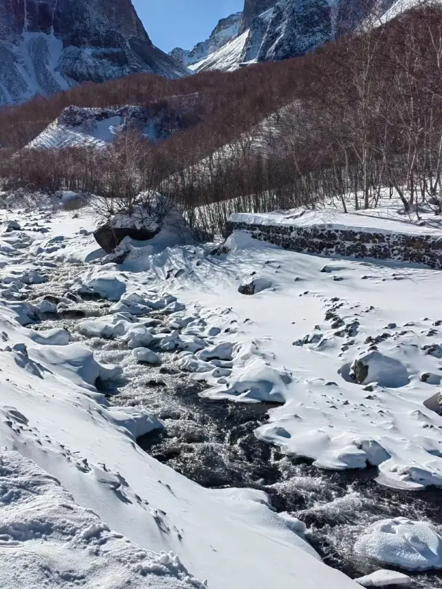 這裡不是冰島，也不是冰川，而是吉林長白山！