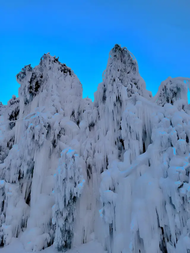 北極村の氷雪奇縁、体験したことありますか？ねえ、友達