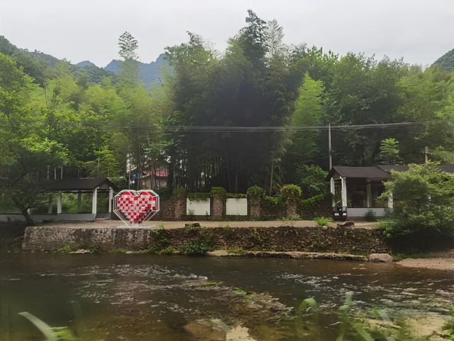 水墨汀溪