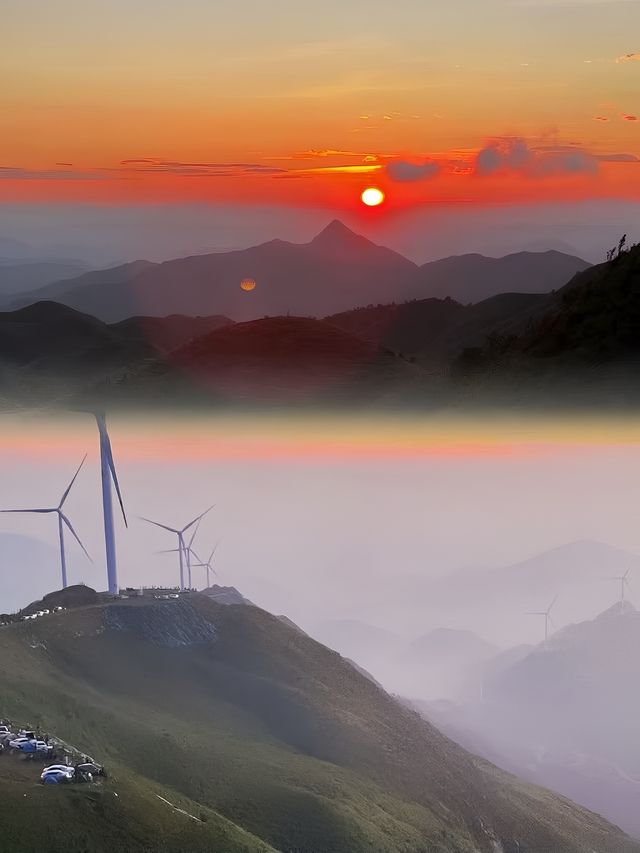 筑峰頂 | 日落時分看山河壯闊
