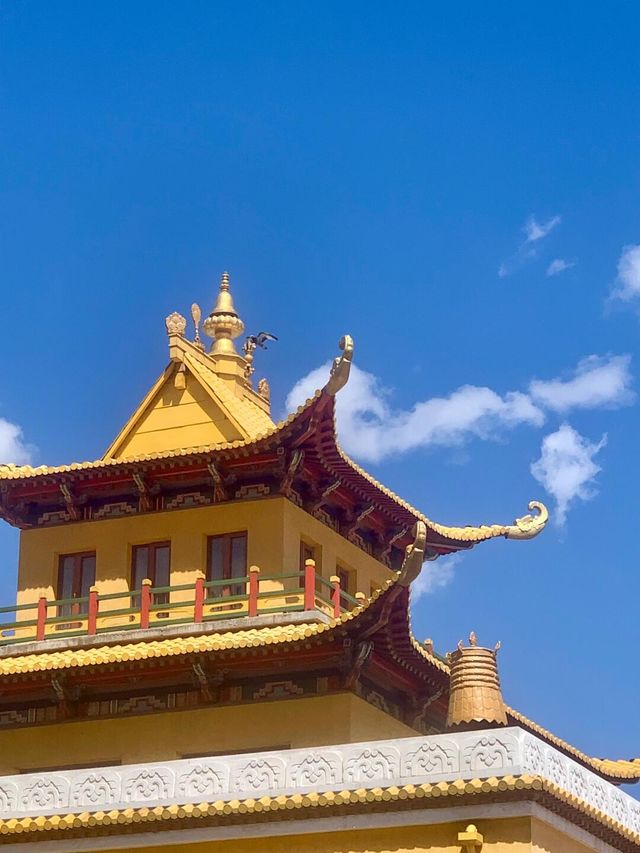 蒙古烏蘭巴托的甘丹寺：歷史與信仰的交匯點。