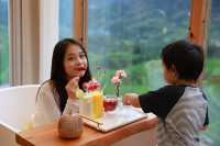 貴州廈格侗寨！帶女兒來到語文課本裡的梯田。