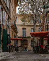 Aix-en-Provence。