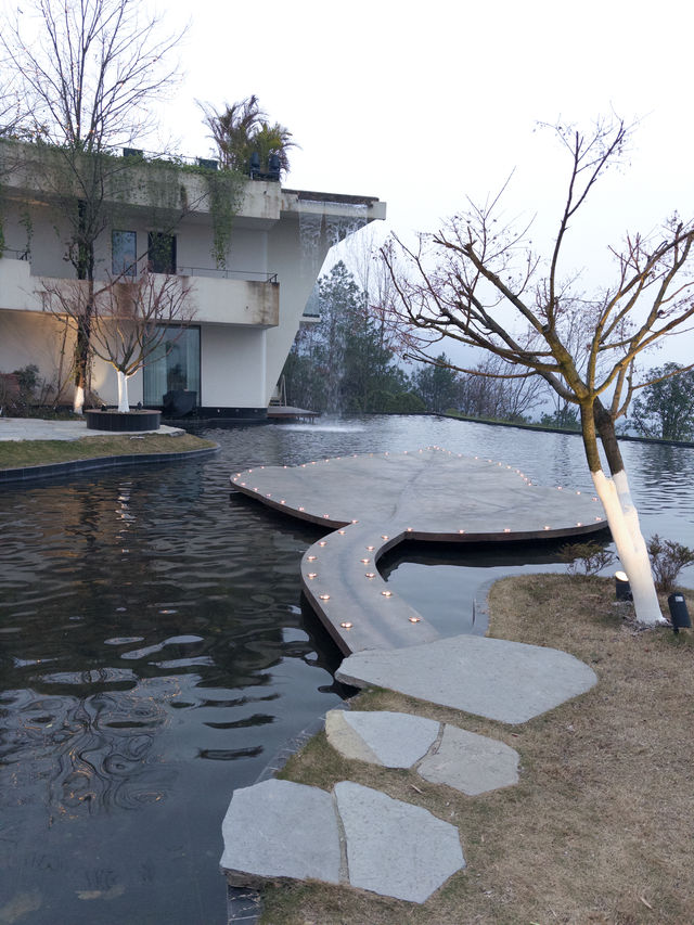 【探秘山城秘境，邂逅龍門璞村民宿】