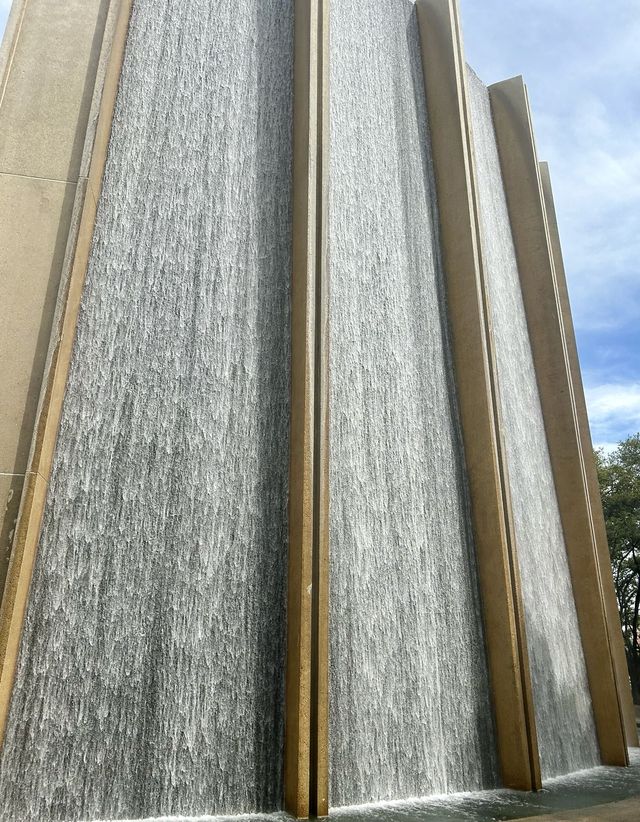 休斯頓水牆公園｜休閒娛樂的好去處