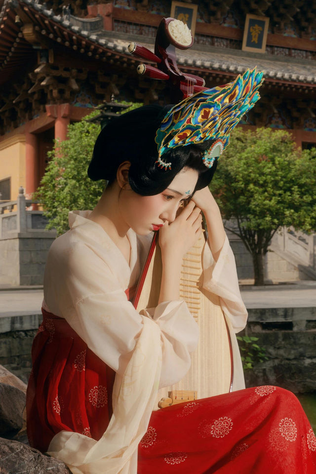 洛陽漢服拍攝，探索古城的詩意角落！