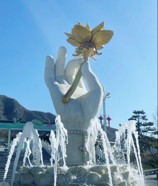 Xiangtangshan Grottoes Travel Guide: Exploring Ancient Buddhist Light and Northern Qi Legacy