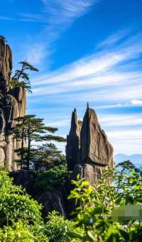 三清山：踩住雲端嘅仙山，藏住1600年嘅秘密