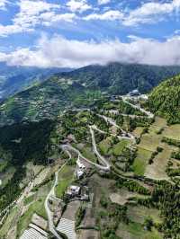 住進雲端！四姑娘山·天空之城懸崖酒店靚到窒息！